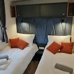 Mobile Anamari Biograd Na Moru