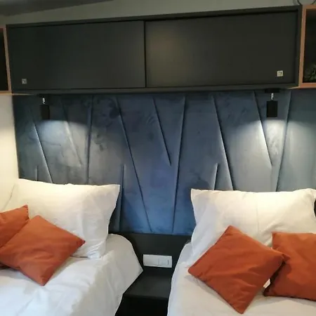 Mobile Anamari Camping