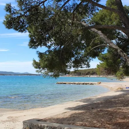 Mobile Anamari Biograd Na Moru