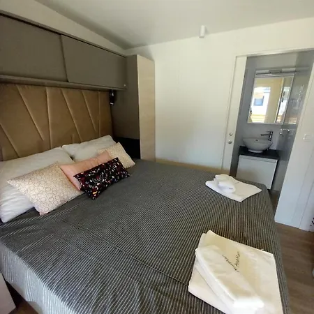 Camping Mobile Anamari Biograd Na Moru