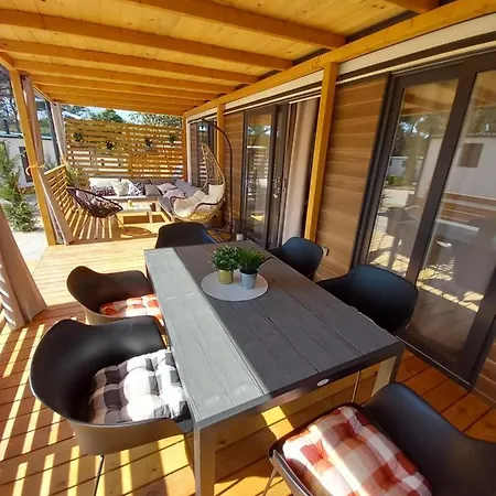 Mobile Anamari Biograd Na Moru