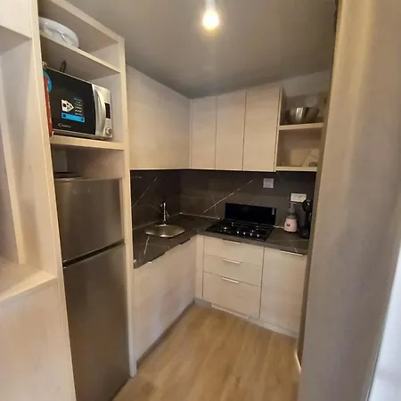 Mobile Anamari Biograd Na Moru