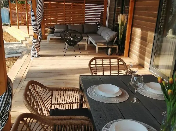 캠프장 Mobile Anamari