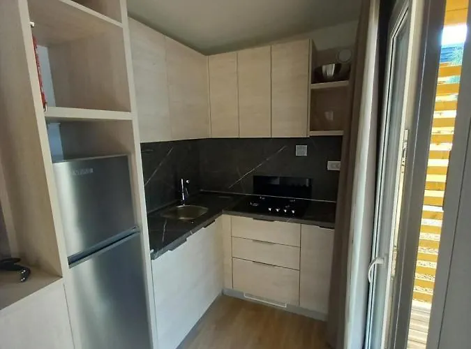 캠프장 Mobile Anamari