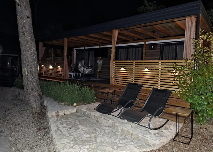 캠프장 Mobile Anamari *