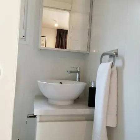 Mobile Anamari *