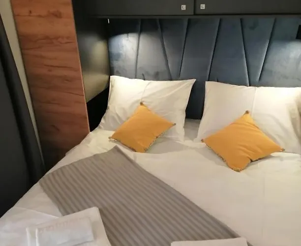 Mobile Anamari * ביוגראד נה מורו